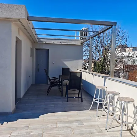 Themistokleous 102 Roof House * Patras