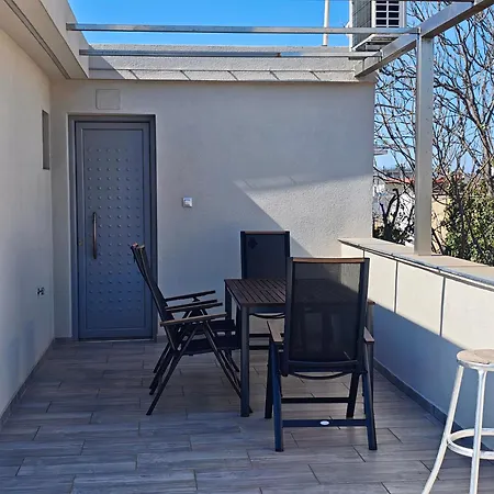 Themistokleous 102 Roof House * Patras