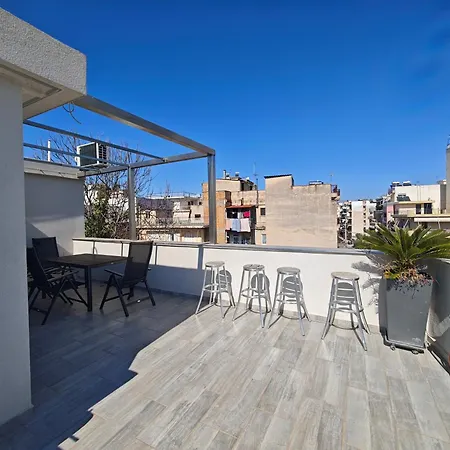 Themistokleous 102 Roof House * 파트라