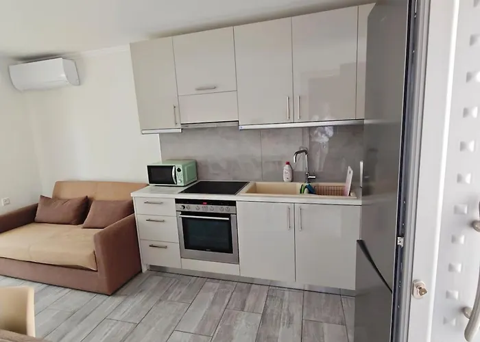 아파트 Themistokleous 102 Roof House 파트라